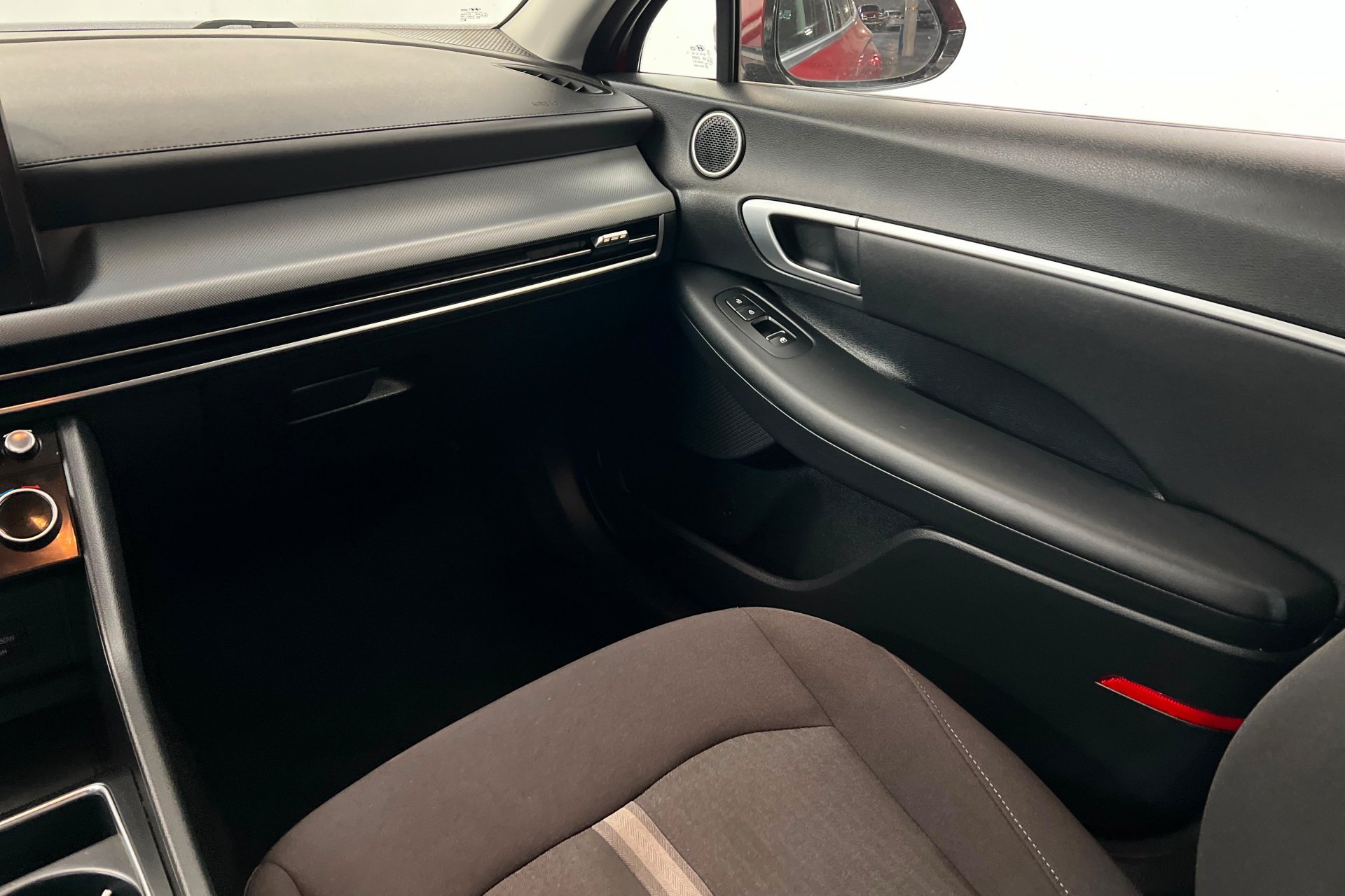 Used 2024 Ultimate red Hyundai SEL image 11