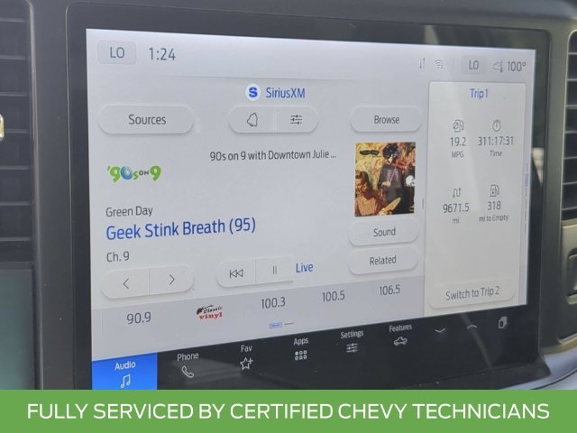 Used 2025 Silver Ford XLT image 27