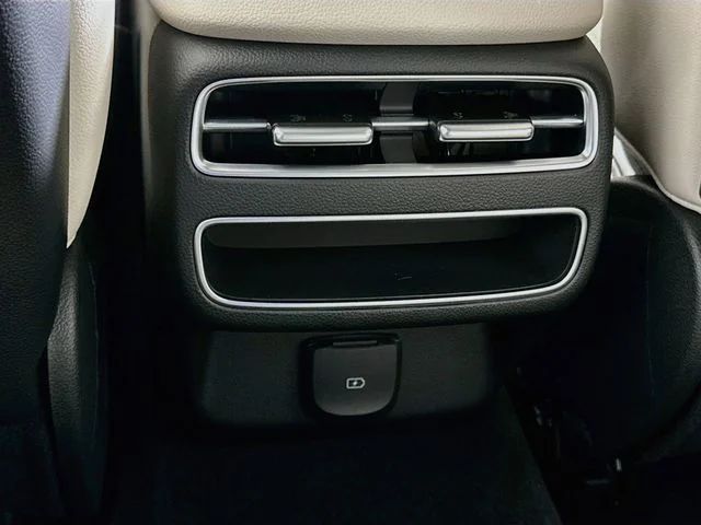 New 2027 Genesis GV70 2.5T Advanced
