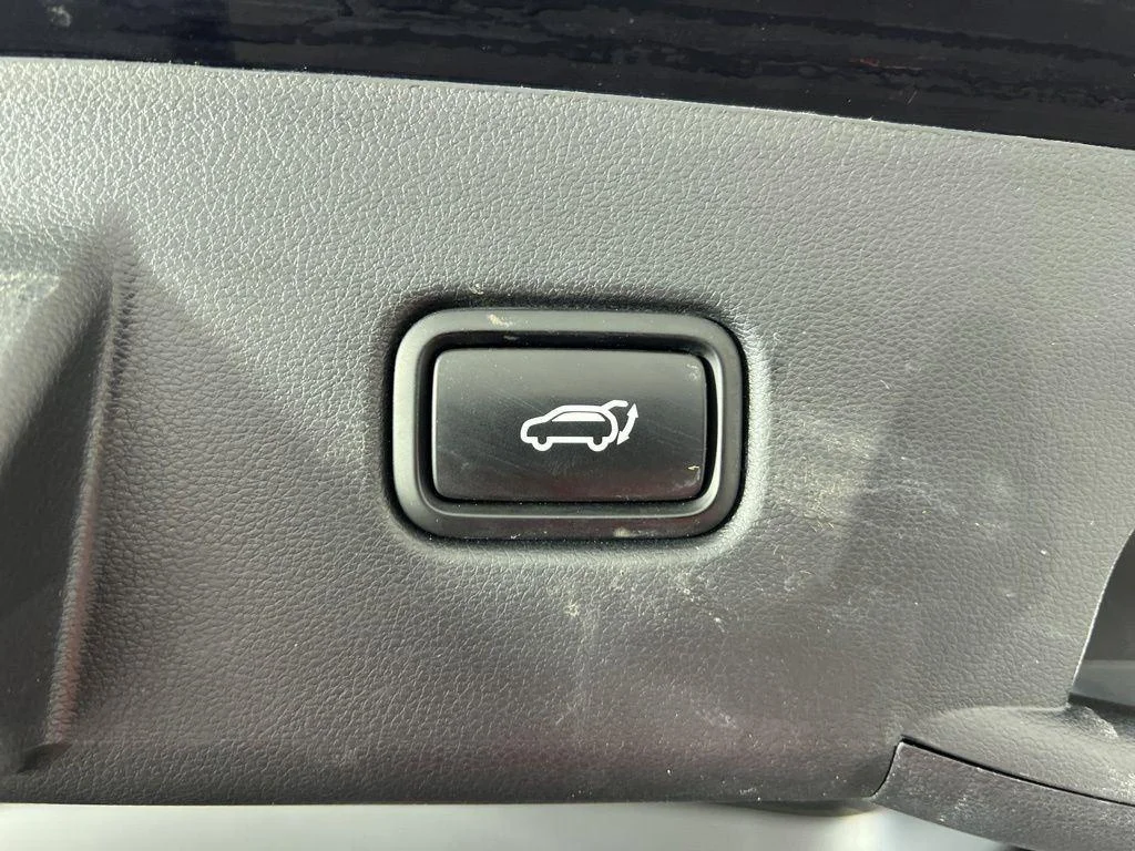 Used 2022 Deep Sea Hyundai Limited image 25