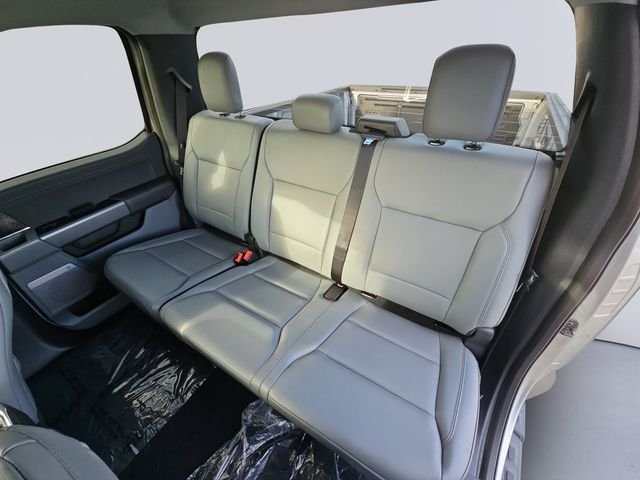 2025 Ford F-150 Lightning Flash - Photo 13