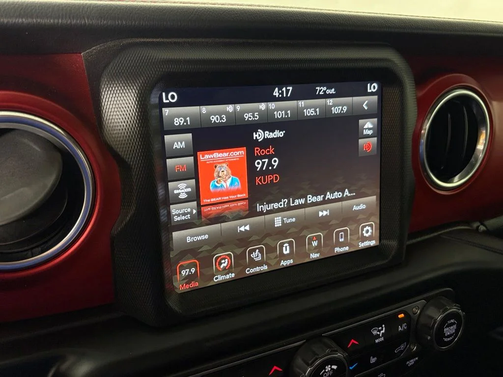 Used 2021 Gray Jeep Rubicon image 23