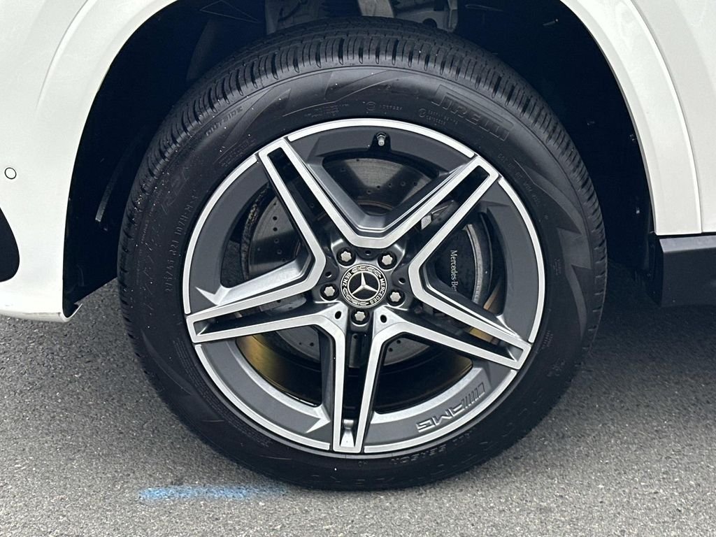 Certified Used 2024  Mercedes-Benz GLS 450 image 9