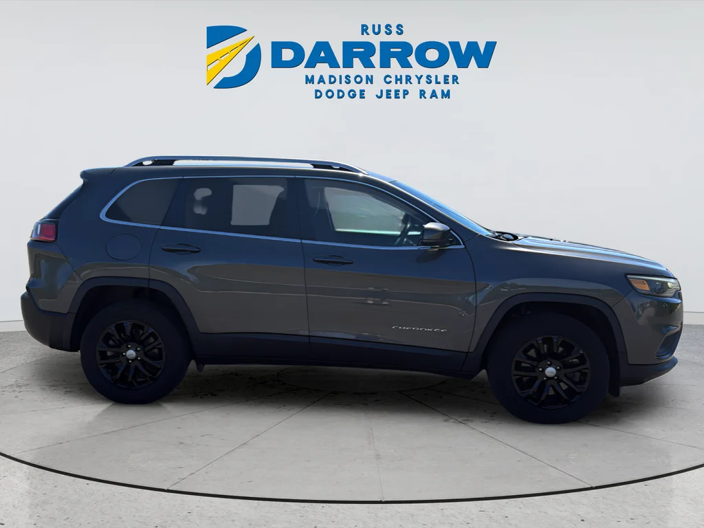 Certified Used 2021 Gray Jeep Latitude Plus image 6
