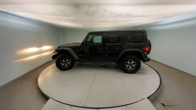 Used 2021 Black Jeep Unlimited Rubicon image 9