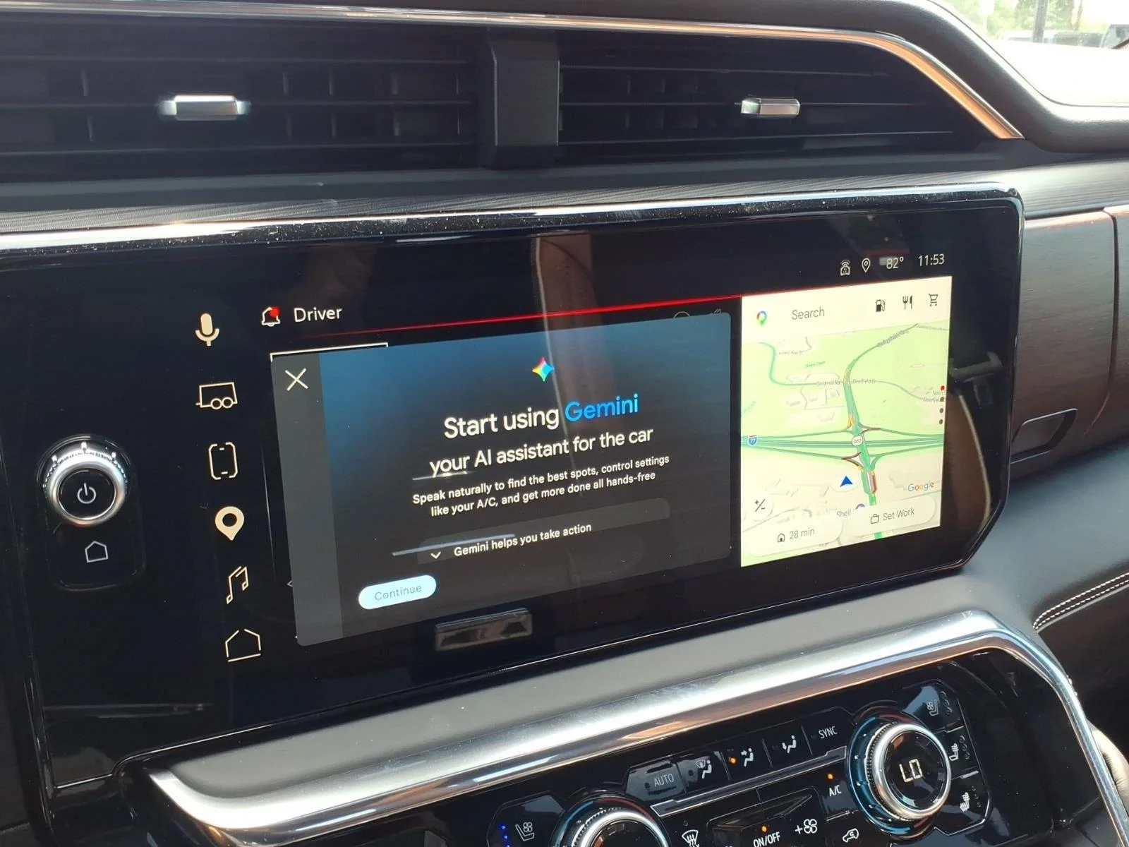Used 2025 White Frost Tricoat GMC Denali Ultimate image 23