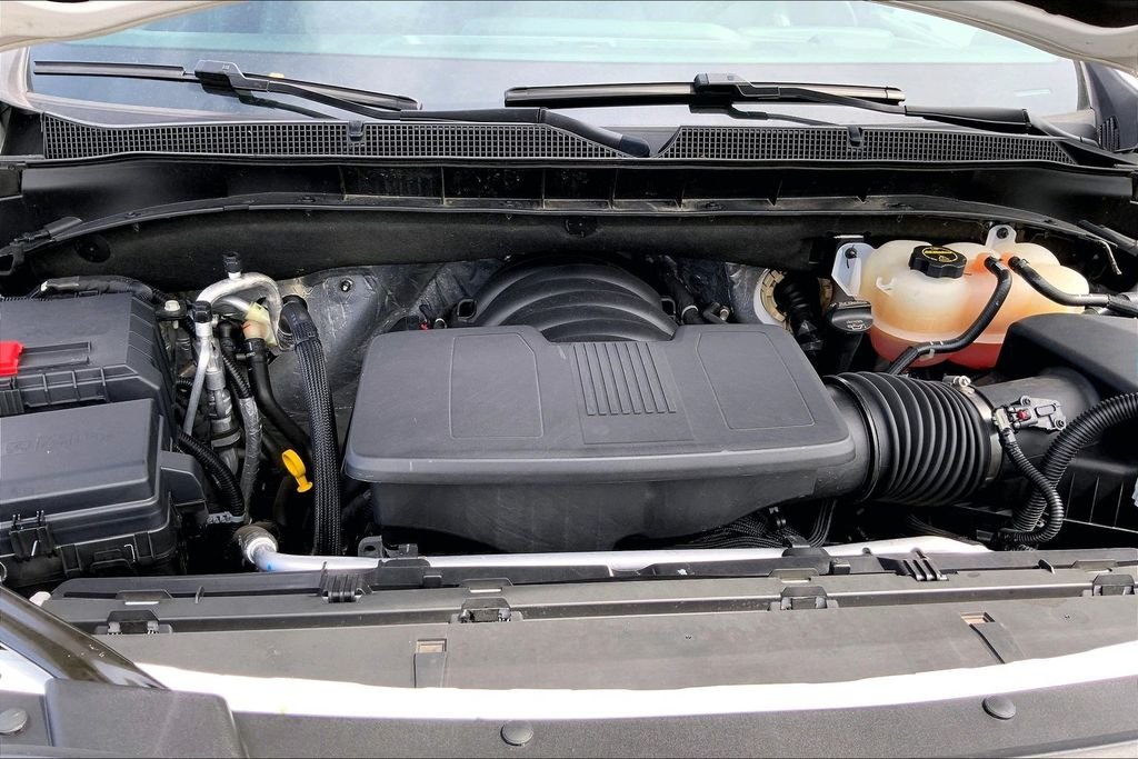 Used 2025 Beige Chevrolet Z71 image 30