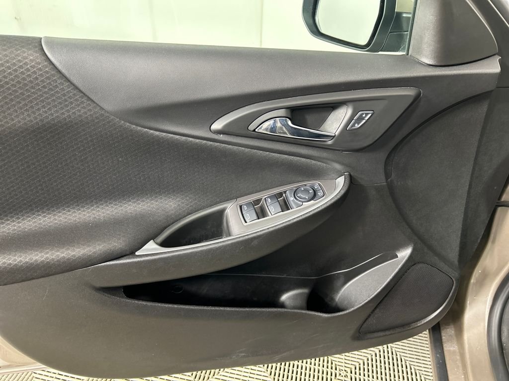 Used 2025 Gray Chevrolet LT image 11
