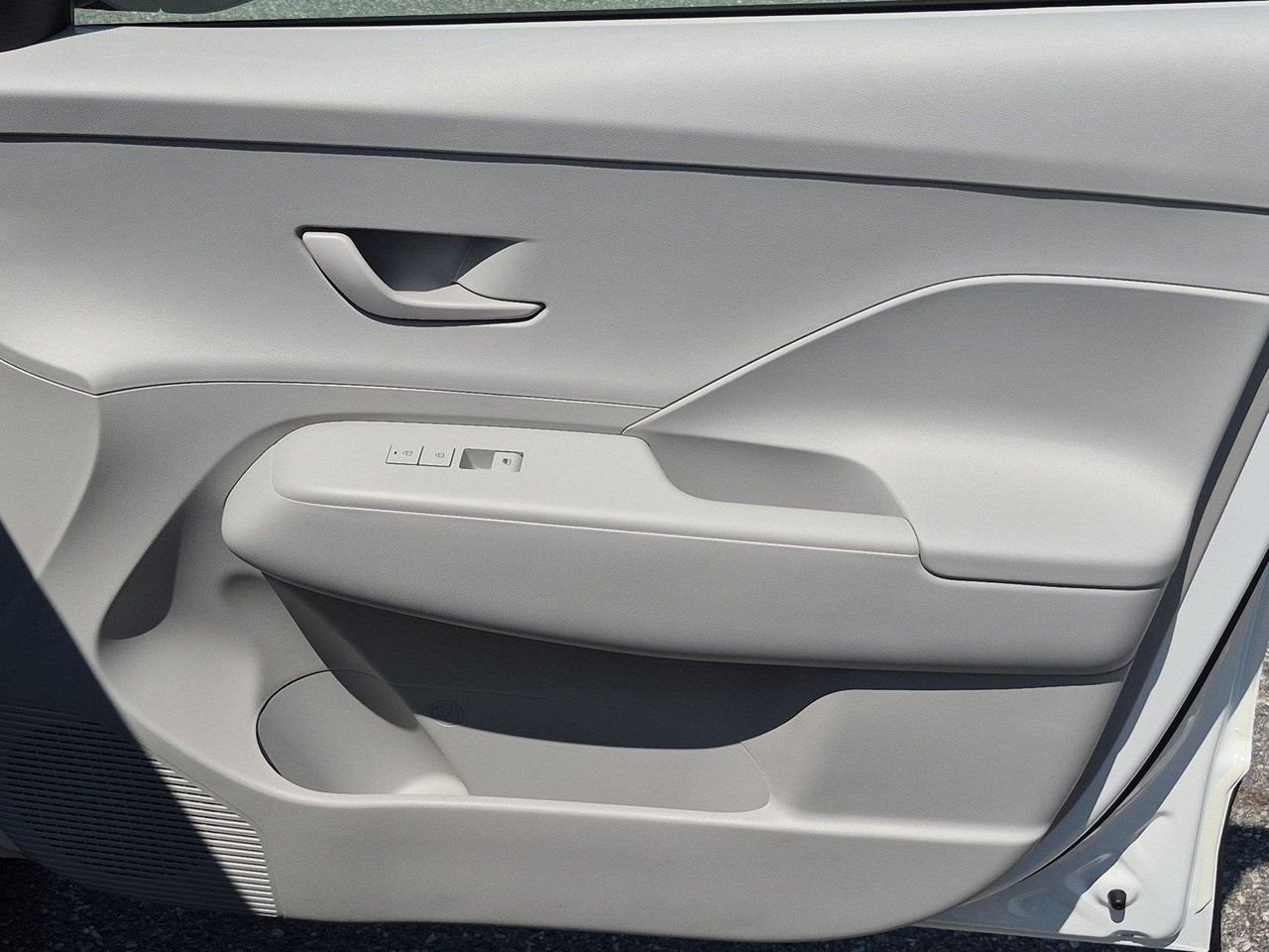 New 2027 Atlas White Hyundai SEL Sport AWD image 34
