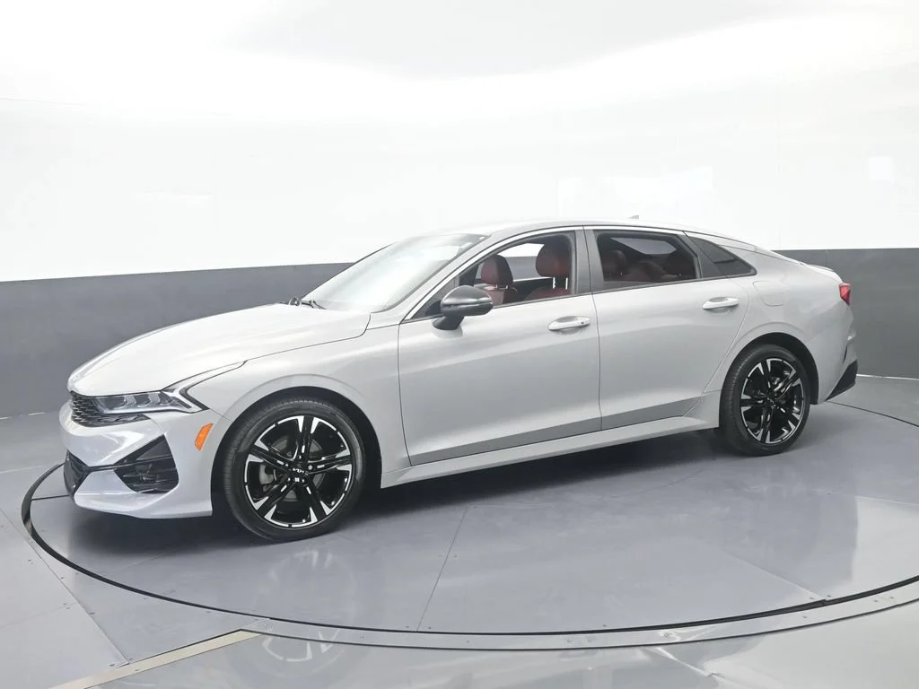 Used 2023 Wolf Gray Kia GT-Line image 1