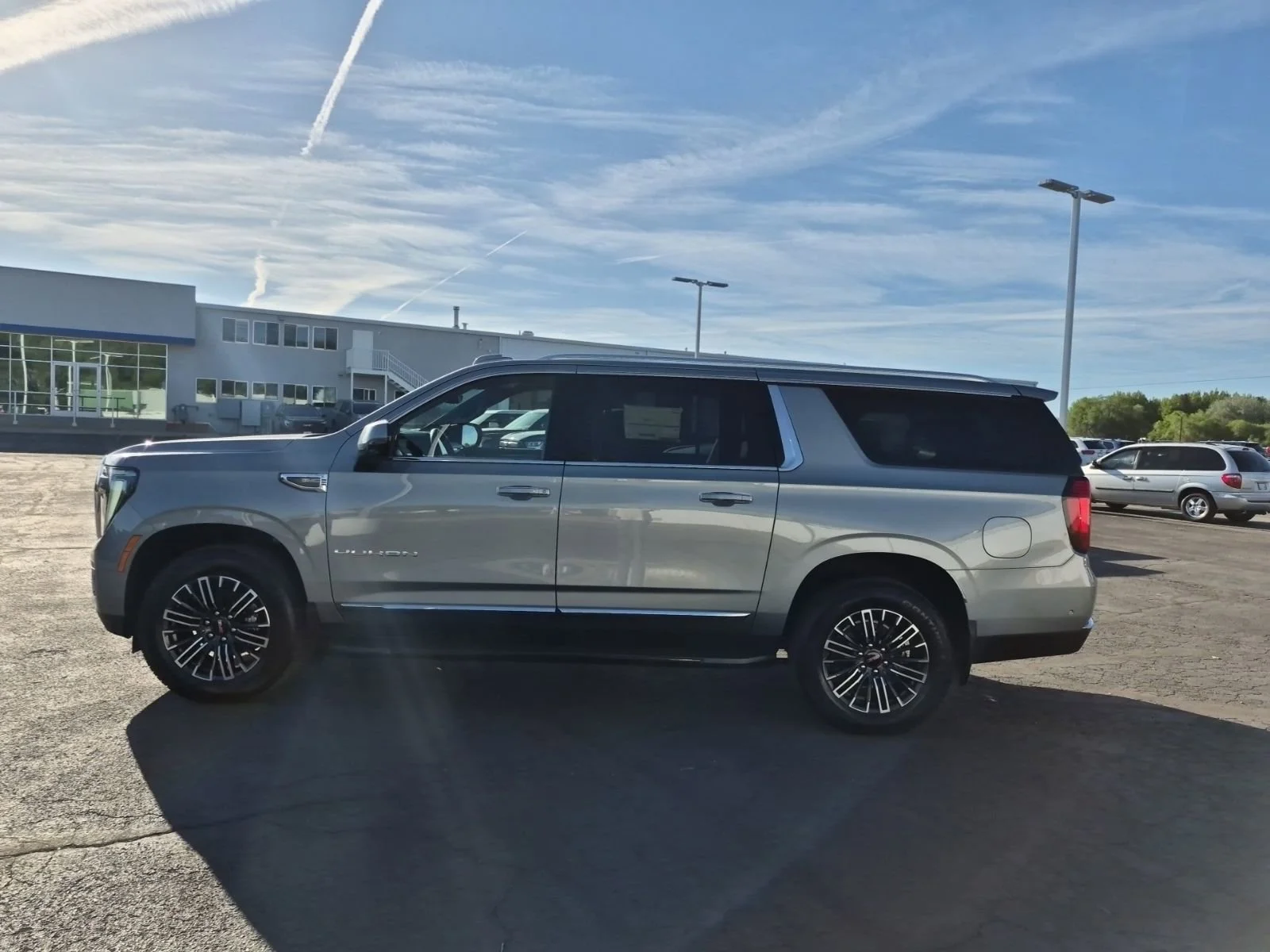 2026 GMC Yukon XL Elevation - Photo 6