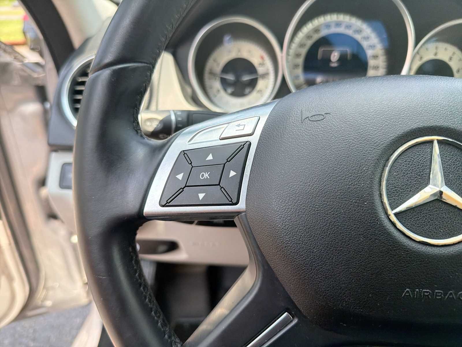 Used 2014 Palladium Silver Metallic Mercedes-Benz C 300 Luxury image 25