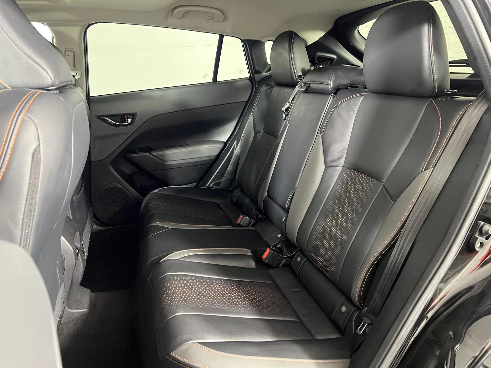 Used 2025 Crystal Black Silica Subaru Limited image 4
