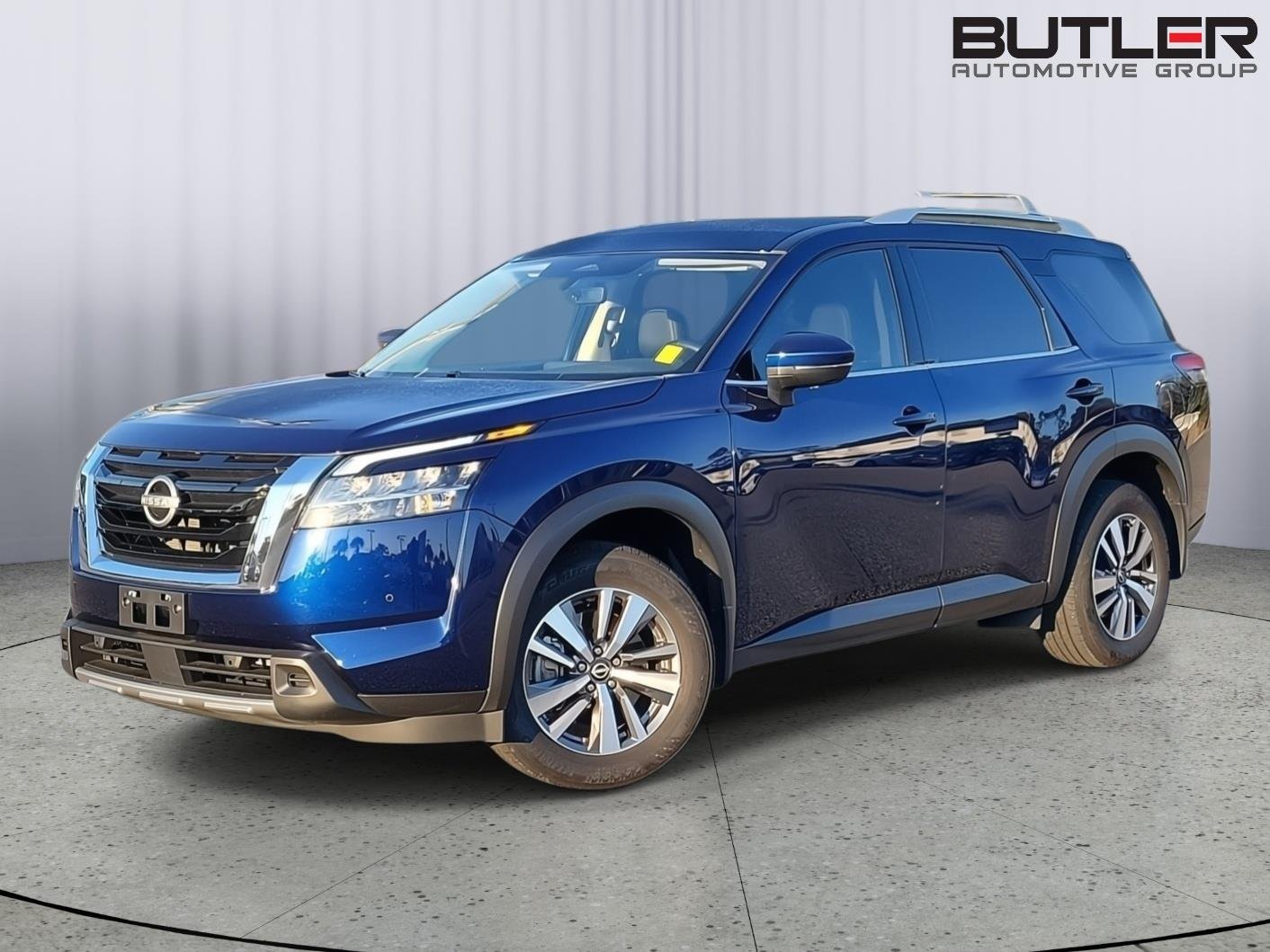 2024 Nissan Pathfinder SL 4WD's photo