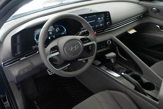 New 2026 Black Hyundai SEL Sport image 3
