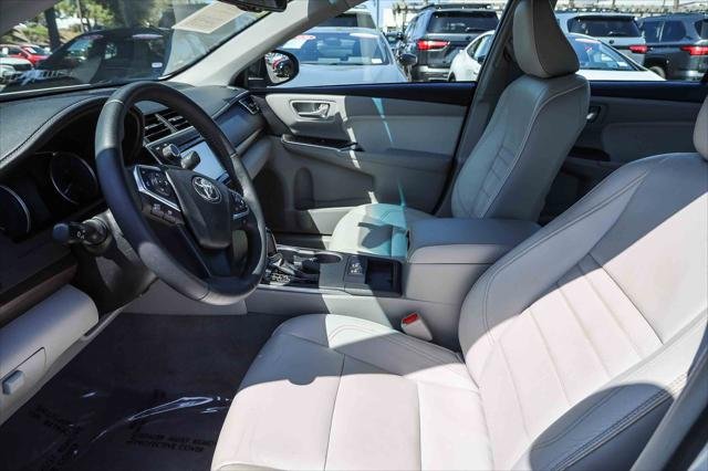 Certified Used 2017 BLIZZARD PEARL Toyota  image 19