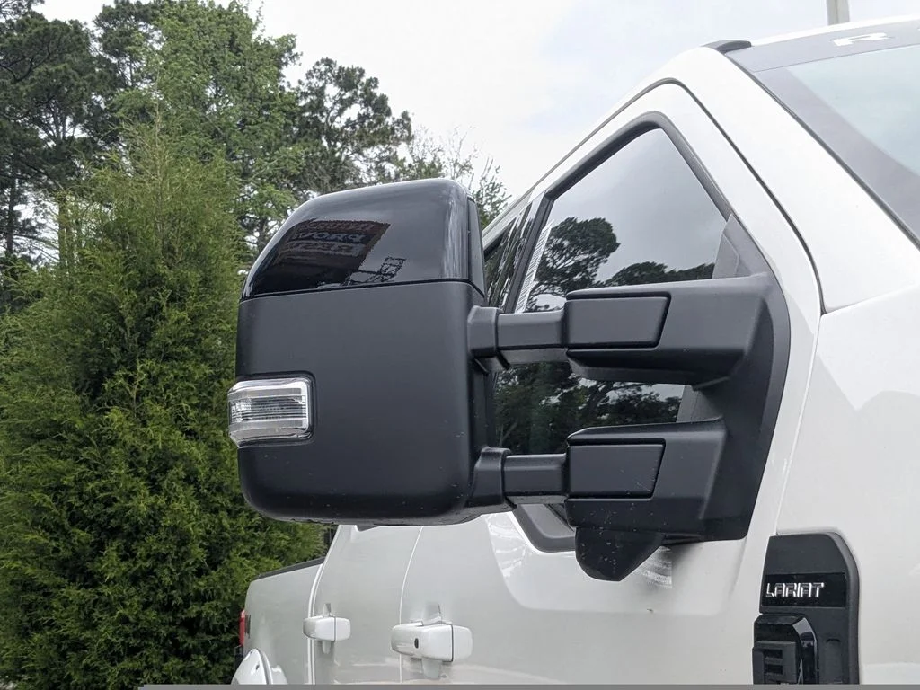 New 2026 Star White Metallic Tri-Coat Ford Lariat image 11