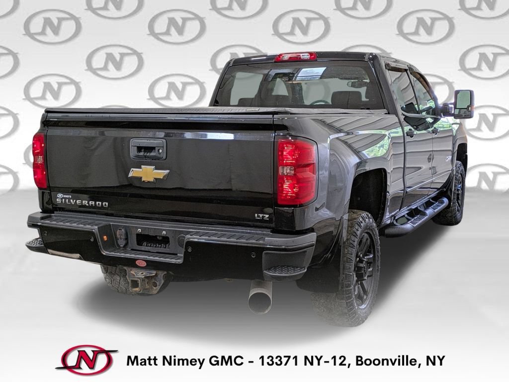 Used 2019 BLACK Chevrolet LTZ image 4