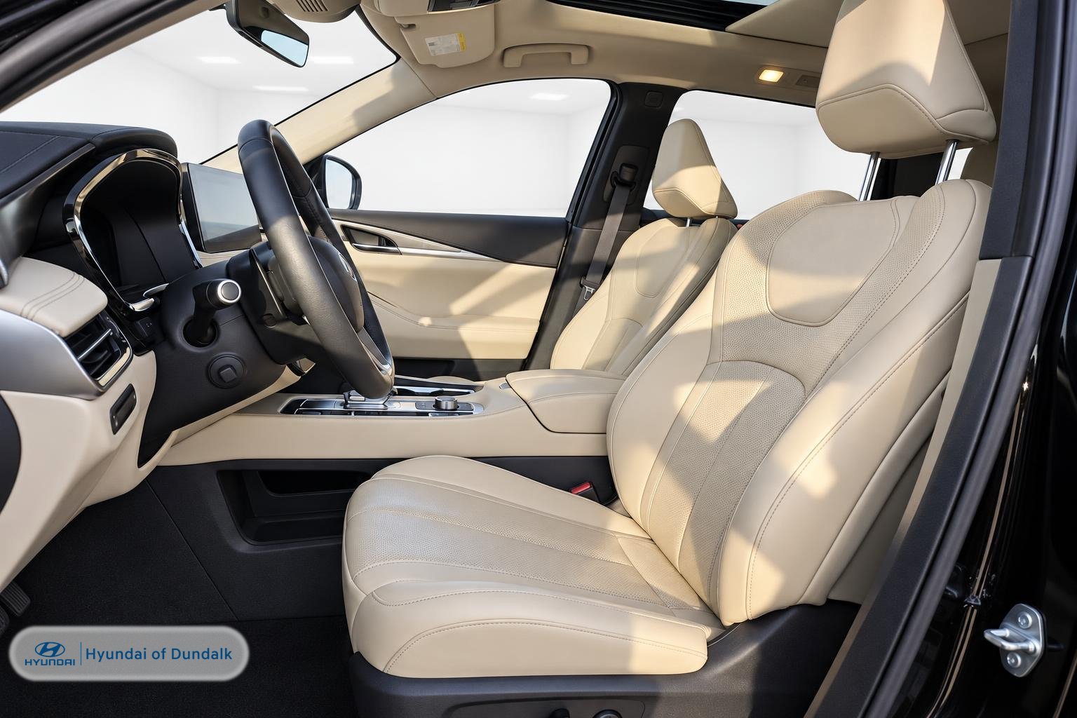 Used 2024 Black INFINITI LUXE image 7