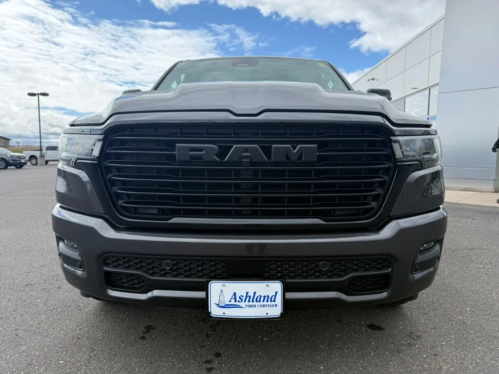 New 2026 Granite Crystal Metallic Clear-Coat Exterior Paint RAM Laramie image 9