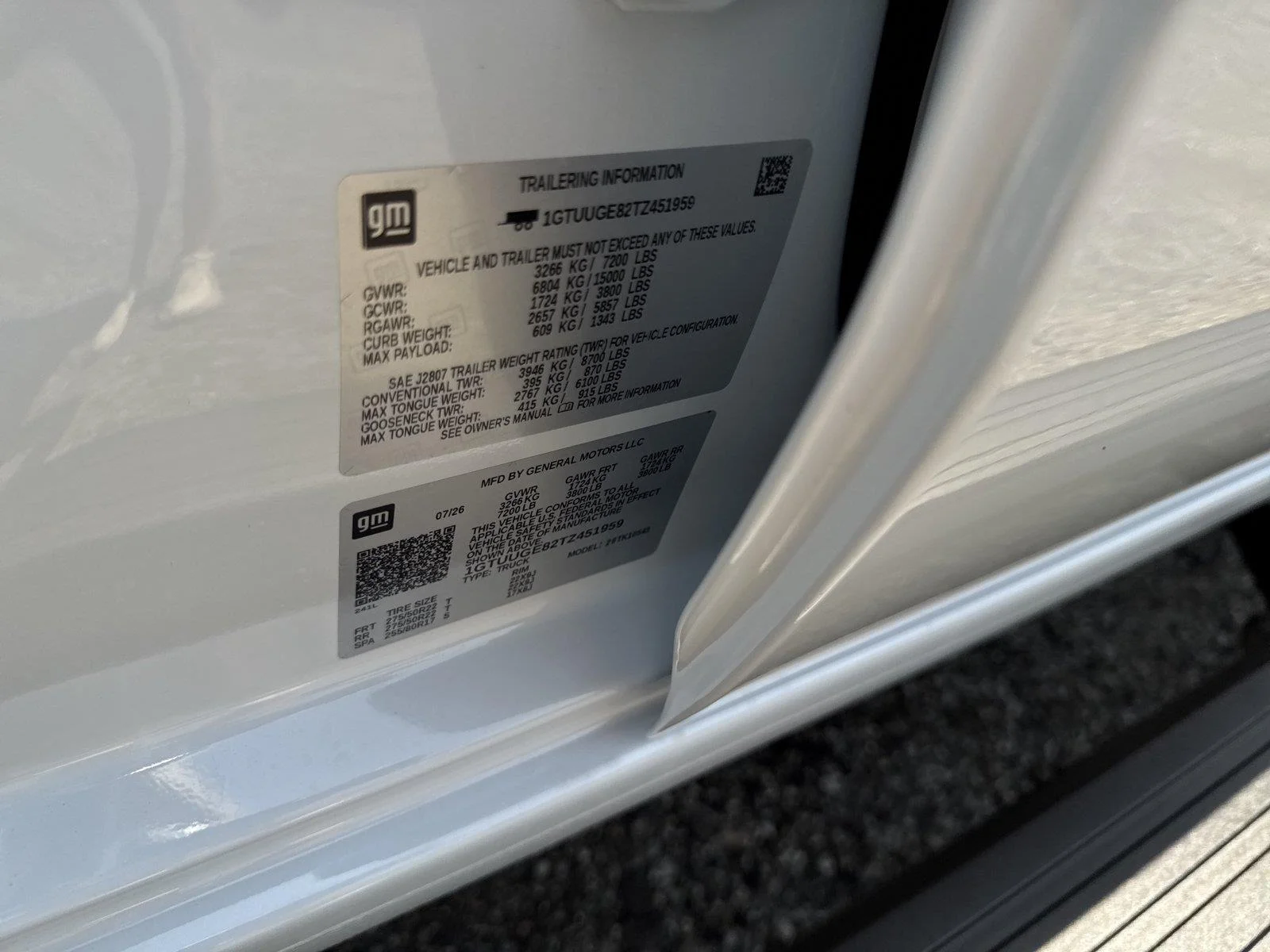 New 2026 Glacier White Tricoat GMC Denali image 40