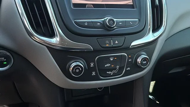 Used 2022 White Chevrolet LS image 29