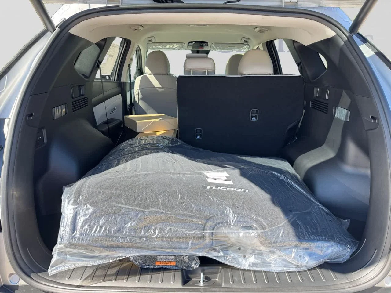 New 2026 Silver Hyundai SEL Plus AWD image 4