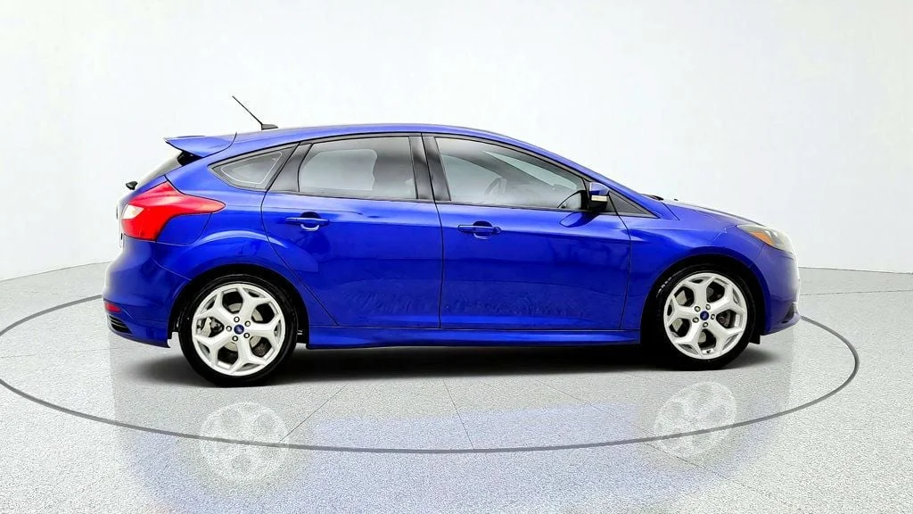Used 2014 Performance Blue Ford ST Hatchback w/ ST2 Equipment Group & RECARO Sport Seats image 4