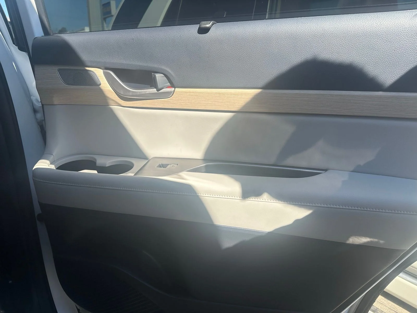 Used 2023 White Hyundai Limited image 36
