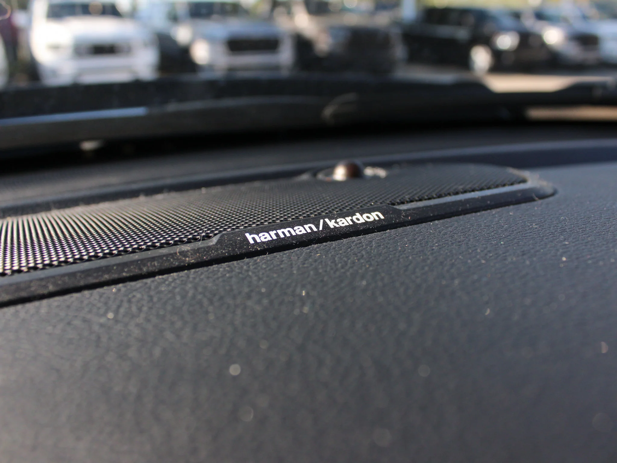 Certified Used 2023 White RAM Laramie * No Accidents | HEMI V8 | Running Boards | Apple CarPlay | Night Edition | Remote Start image 24