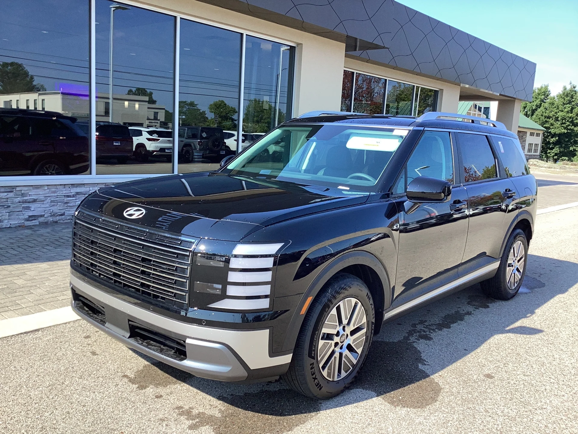 New 2026 Abyss Black Pearl Hyundai SEL 7P image 1