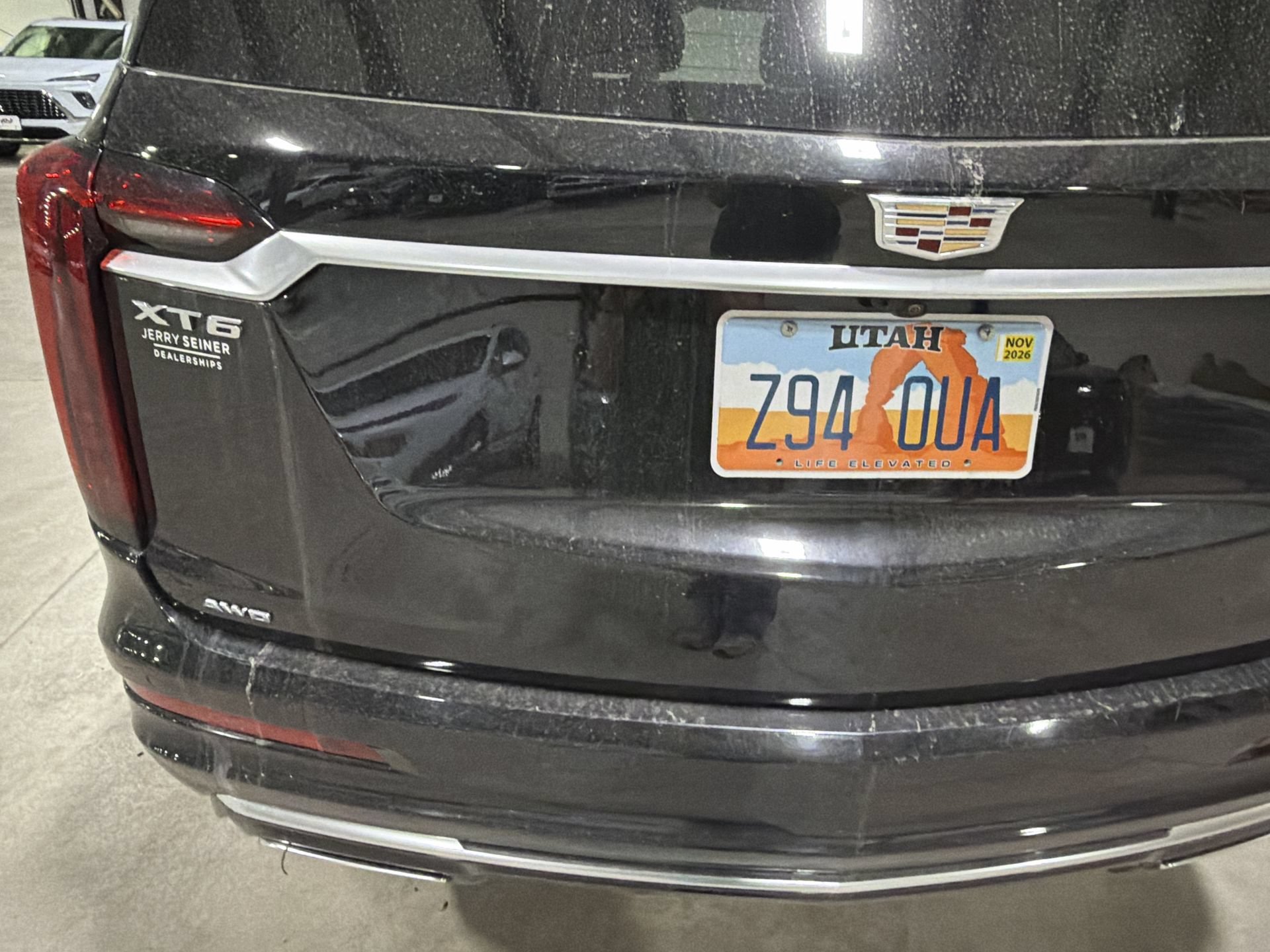 Used 2025 Stellar Black Metallic Cadillac Premium Luxury image 32