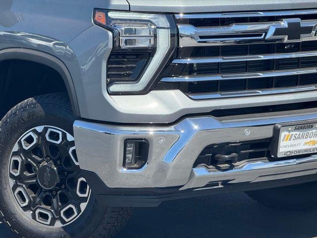 2025 Chevrolet Silverado 3500 HD LTZ - Photo 6