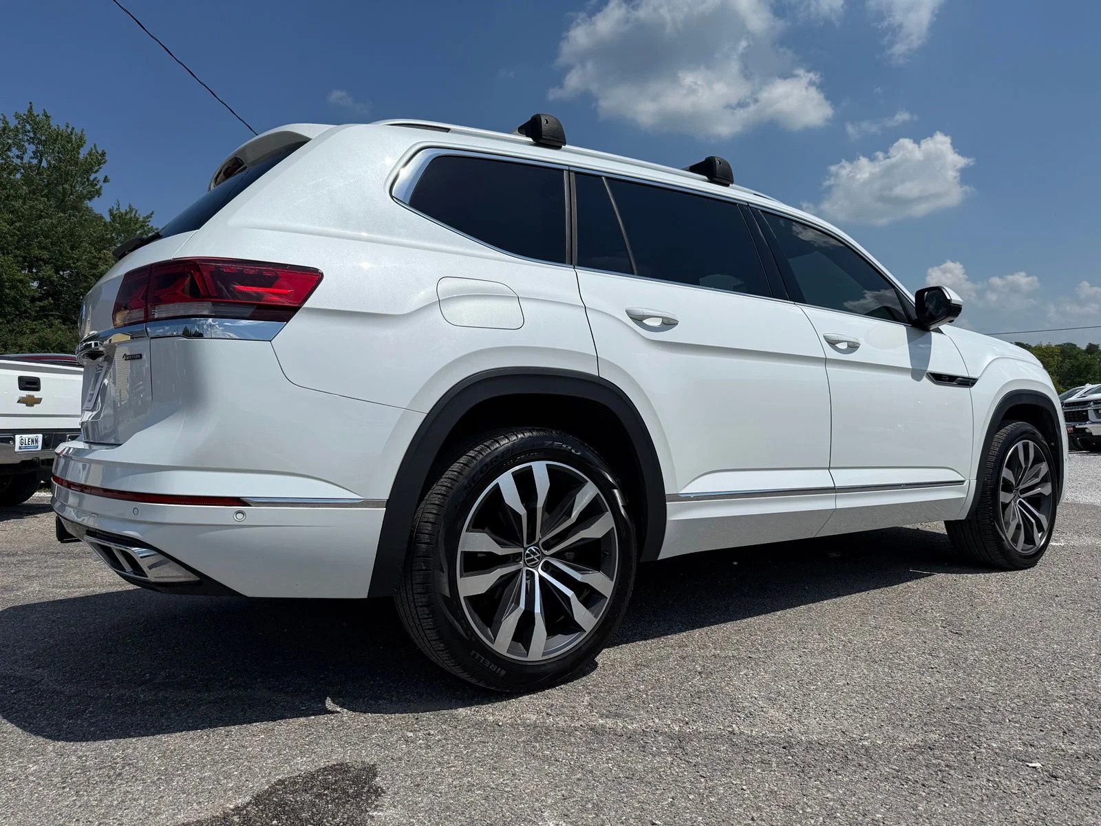 Used 2023 White Volkswagen 3.6L V6 SEL Premium R-Line image 30