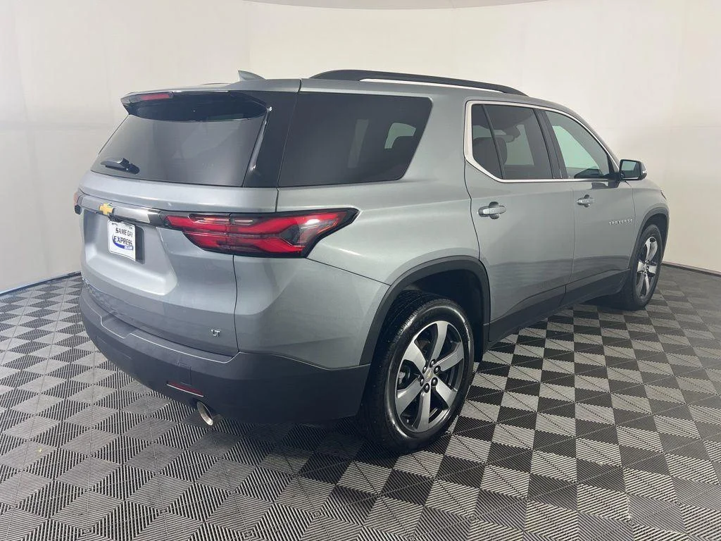 Used 2023 Sterling Gray Metallic Chevrolet LT Leather image 28