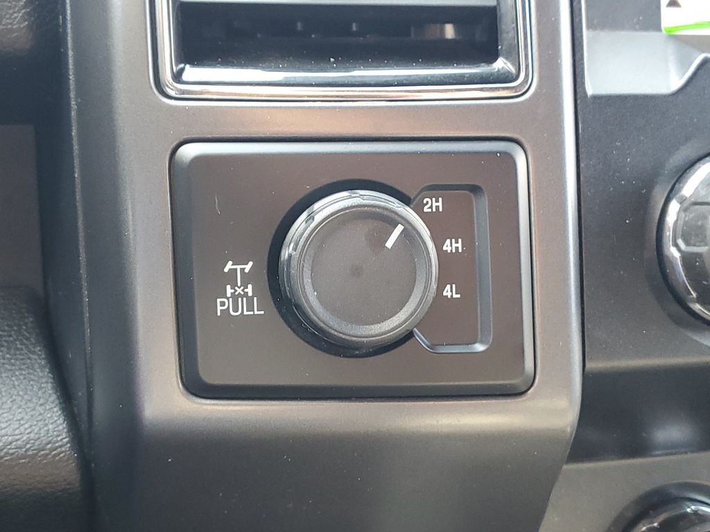 Used 2019 Black Metallic Ford XLT image 26