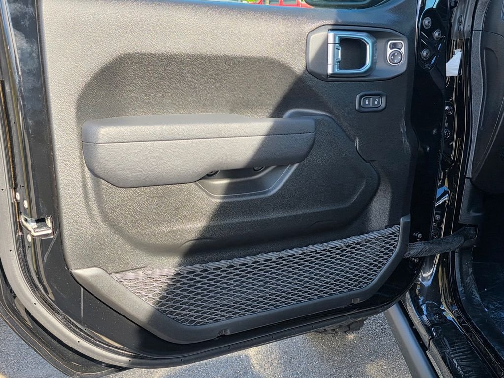 New 2026 Black Clear-Coat Exterior Paint Jeep Willys image 8