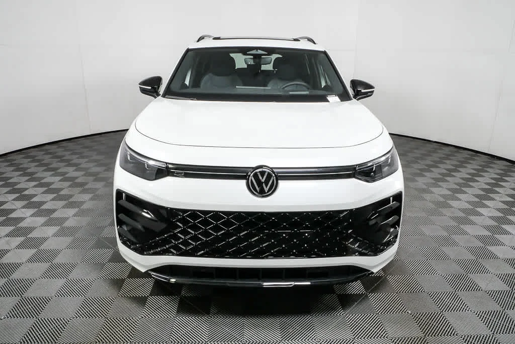 New 2026 Opal White Pearl Volkswagen SE R-Line Black image 26