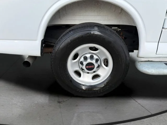 Used 2025 White GMC Work Van image 32