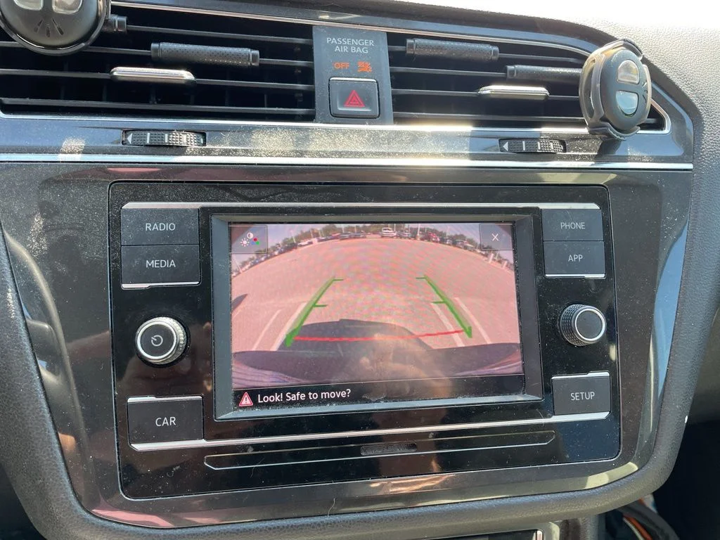 Used 2018 Red Volkswagen 2.0T S image 9