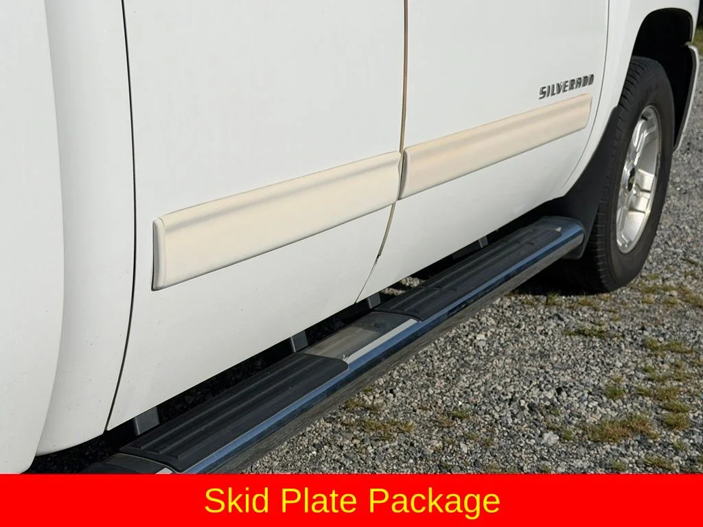 Used 2010 White Chevrolet LTZ image 14