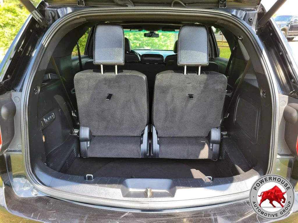 Used 2016 Black Ford Limited image 13