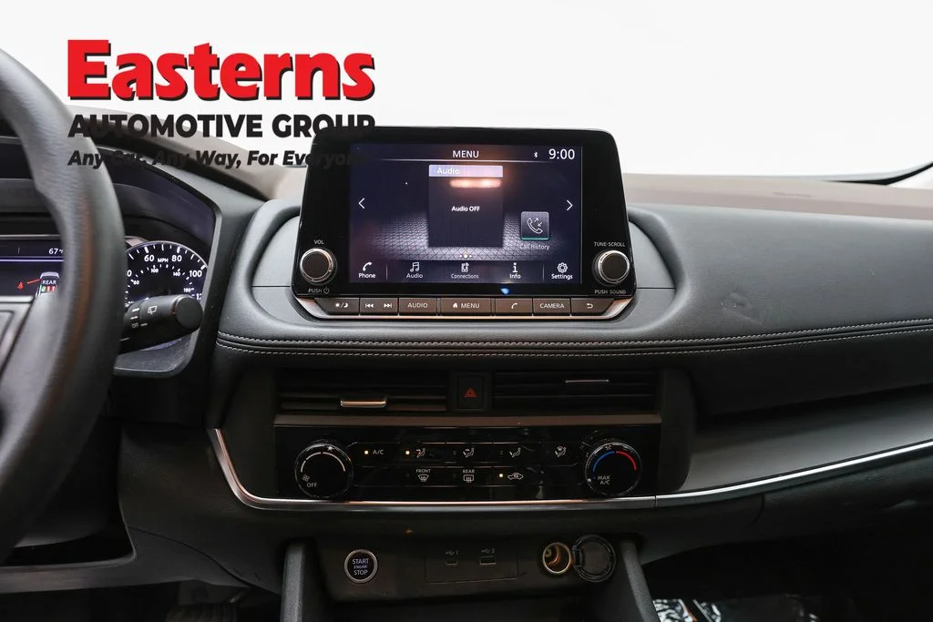 Used 2023 Gray Nissan S image 13