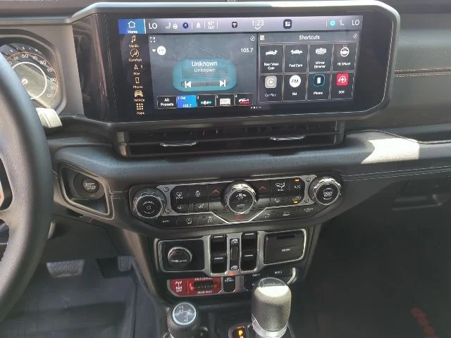 Certified Used 2025 Gray Jeep Mojave image 9
