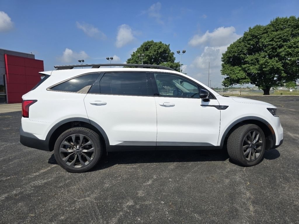 Used 2023 White Kia X-Line SX Prestige image 19
