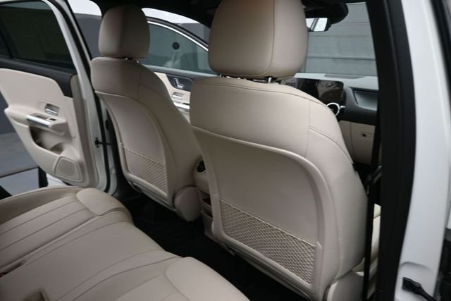 Used 2025 White Mercedes-Benz GLA 250 image 24