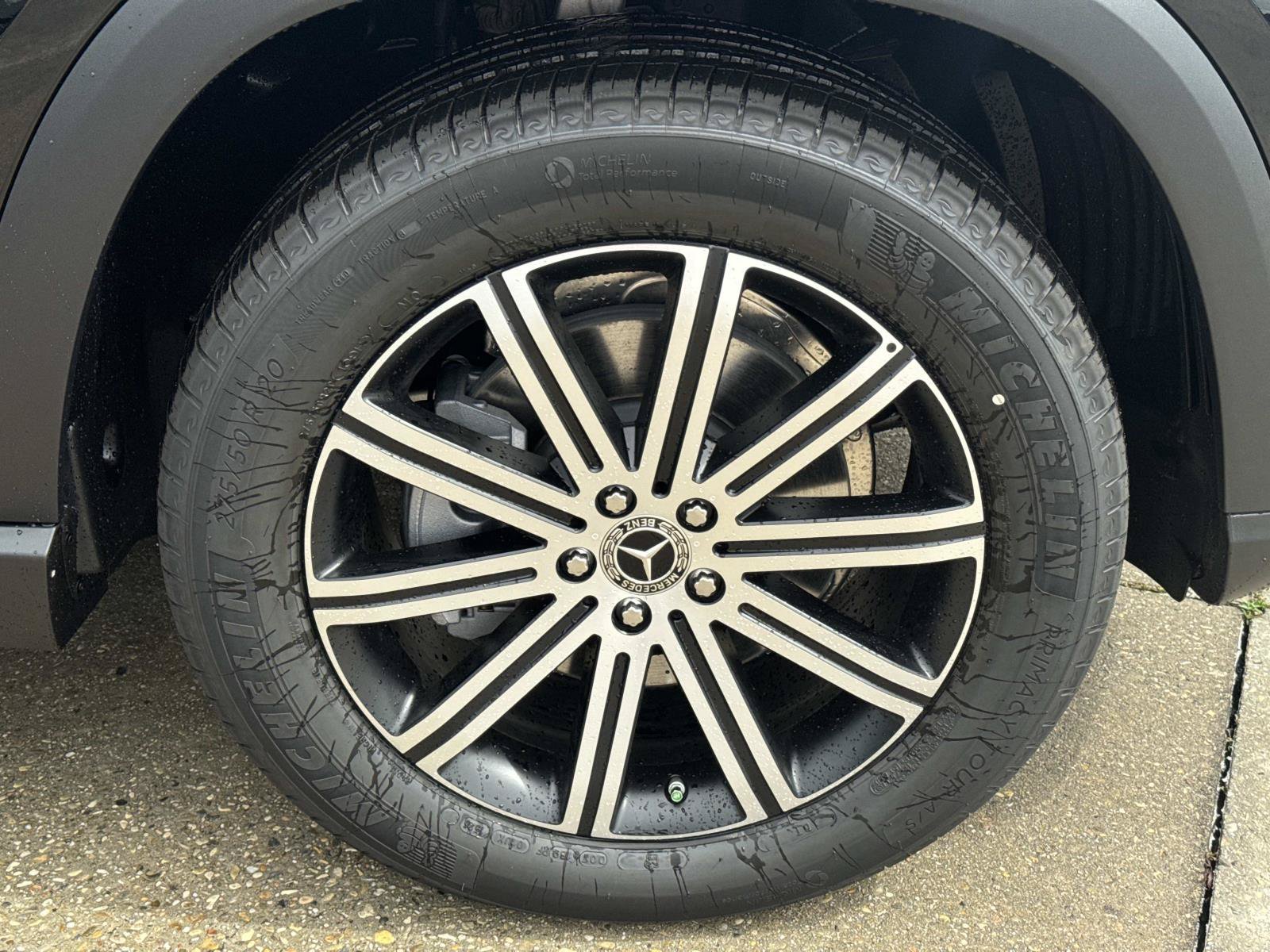 New 2026 Black Mercedes-Benz GLE 350 image 3