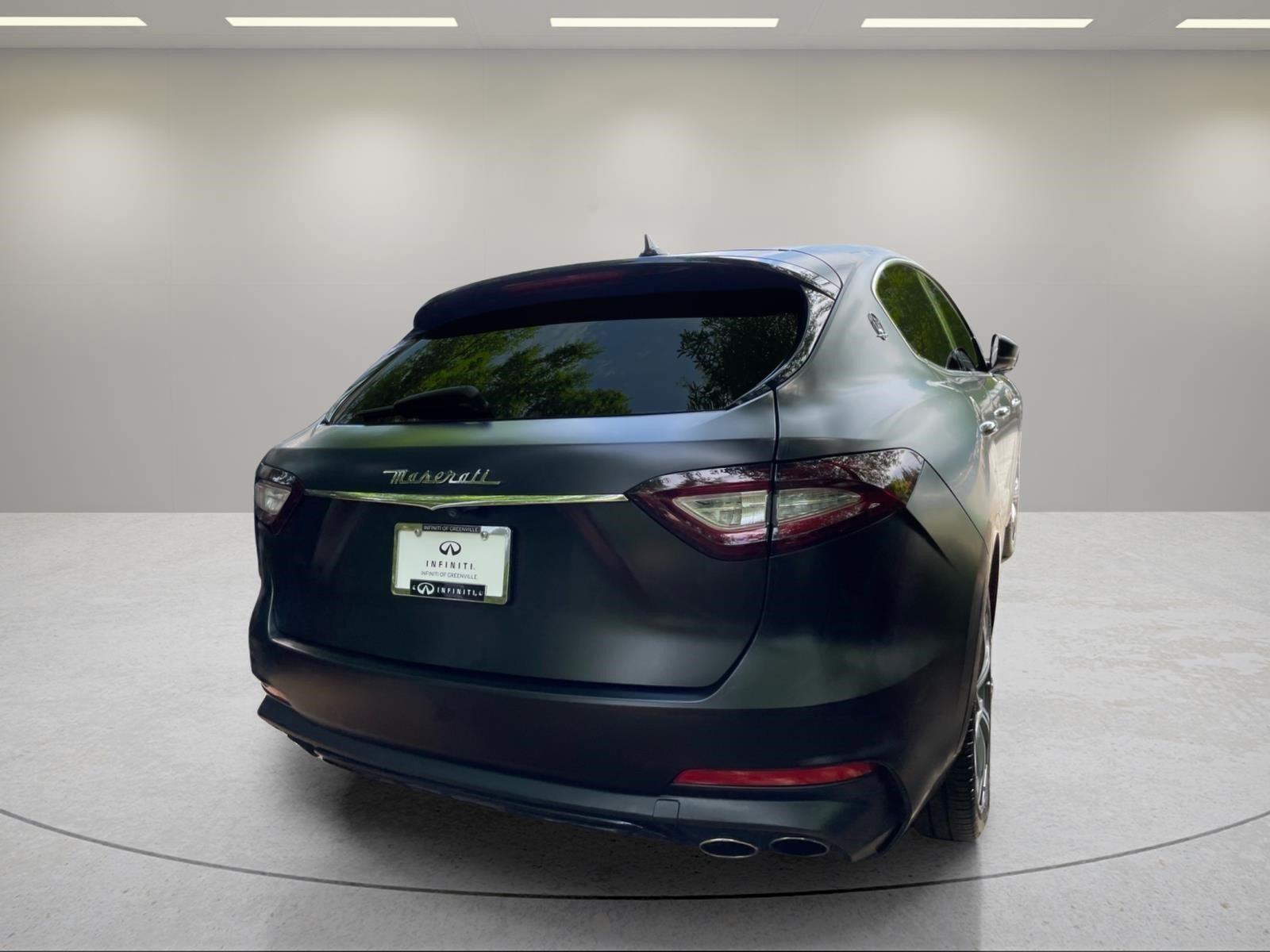 Used 2020  Maserati Base image 13