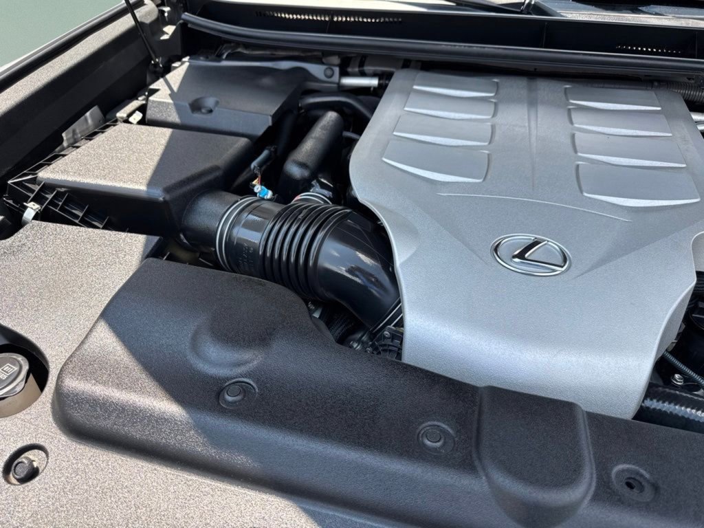 Used 2018 Silver Lexus 460 image 35