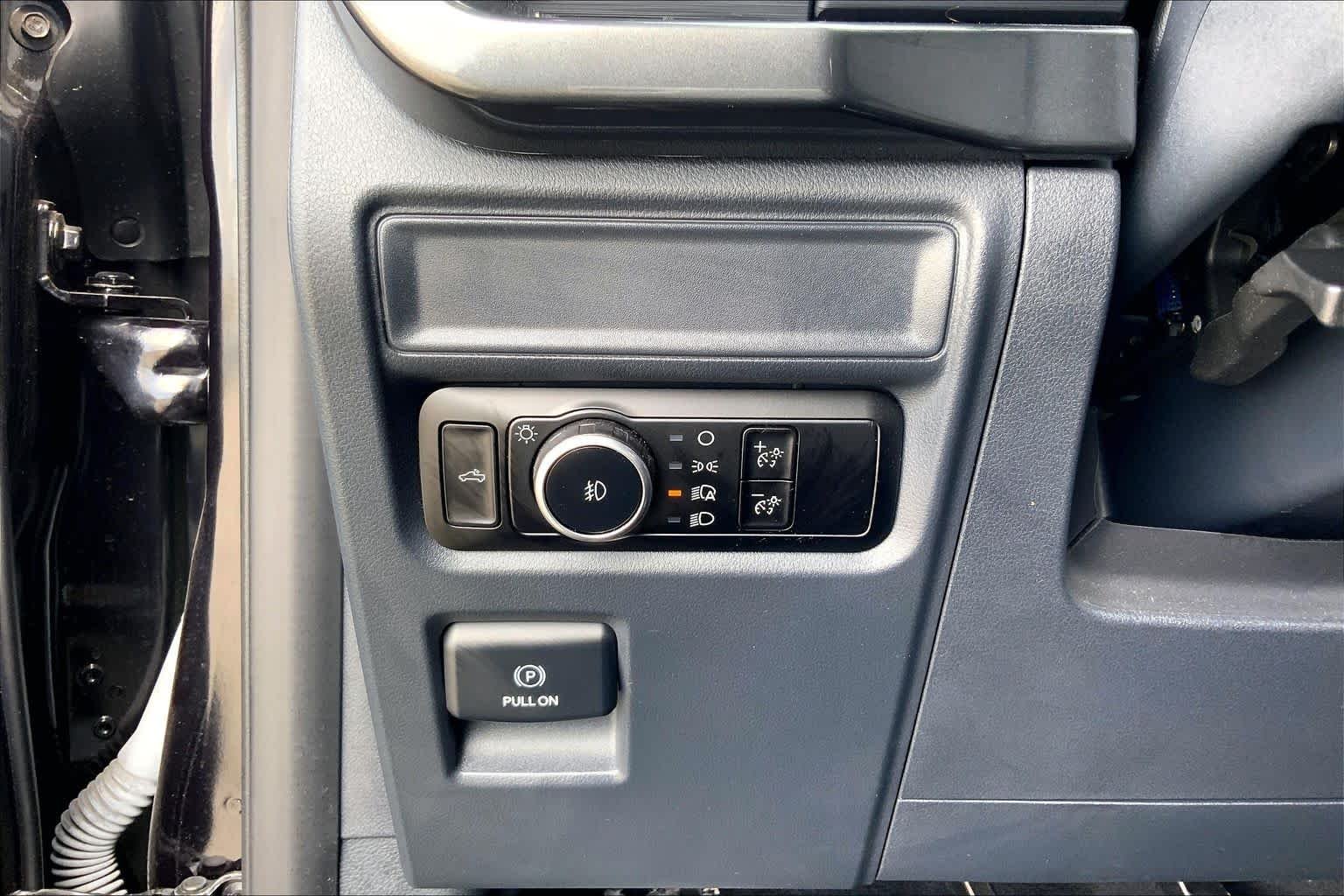Used 2024 Agate Black Ford STX image 33